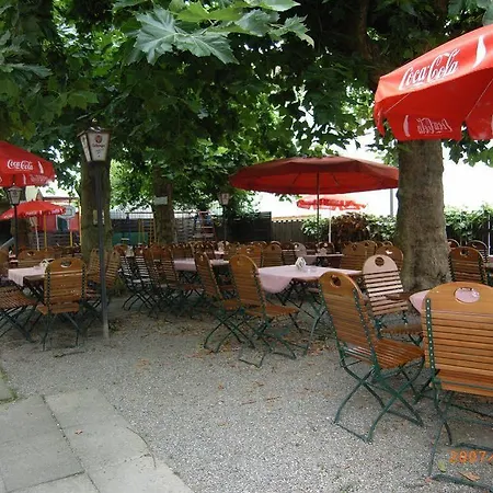 Hotel Rebstock 3*
