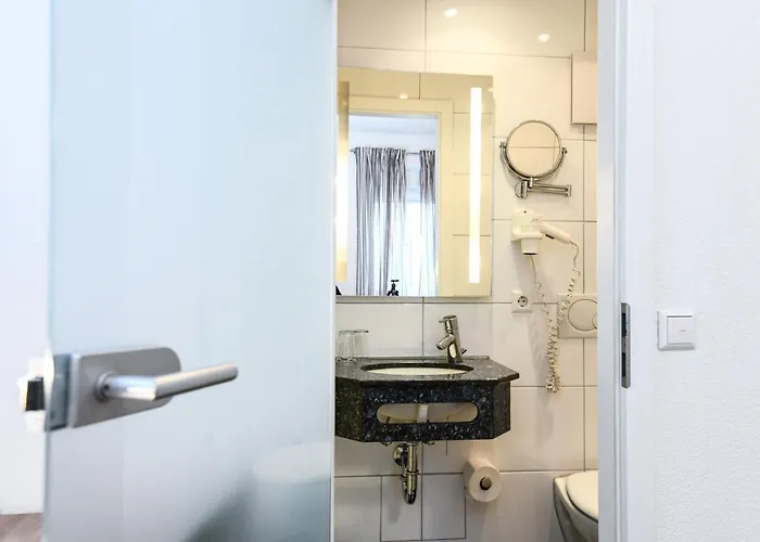 Ξενοδοχείο Rebstock 3*